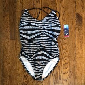 Speedo one piece bathing suit medium brand new